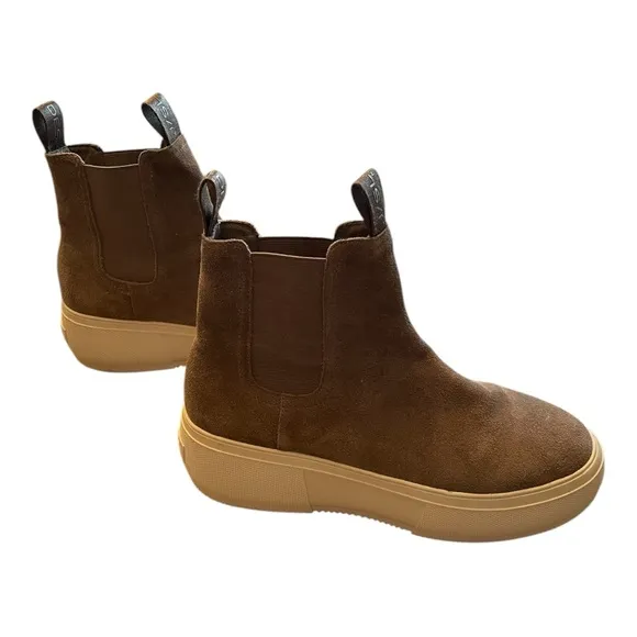 J/SLIDES NYC Cora Tan Suede Platform Sneaker Chelsea Boots Size 9