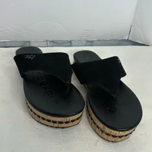 Karl Lagerfeld Paris Karsyn Platform Thong sandals in black size 8.5