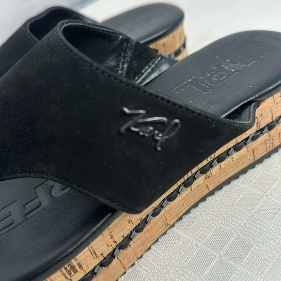 Karl Lagerfeld Paris Karsyn Platform Thong sandals in black size 8.5