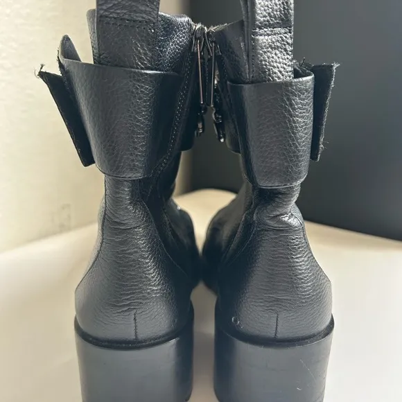 Karl Lagerfeld Pippa Lug Sole Black Combat Boots Size 7.5