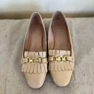 Kate Spade Woman's Tan Patent Leather Chain-Link Dress Loafer Sz 10