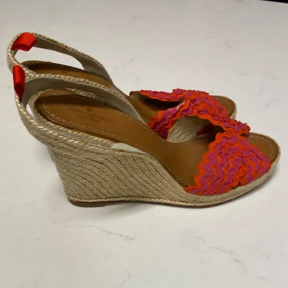 Kate Spade Women's Red Wedge Sandals 9.5 (missing lace)