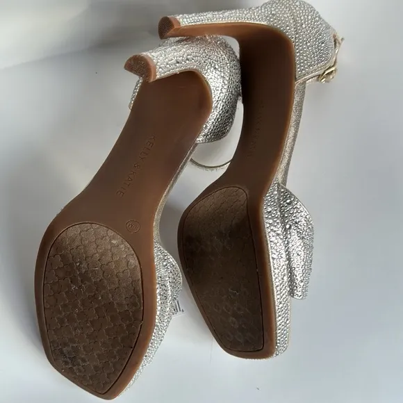 Kelly &amp; Katie Dahlia Platform Sandal LT GOLD (shimmer sand) Size 10