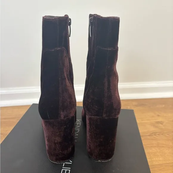 Kendall   Kylie Brooke 3 Dk Purple Zip Boots Block Heel