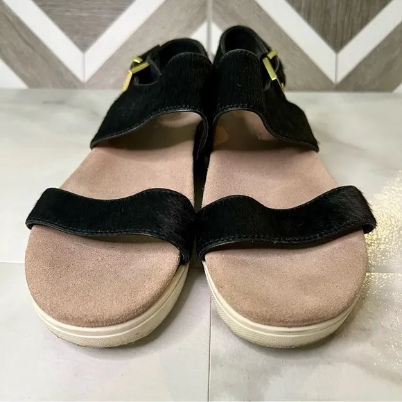 Kenneth Cole calf hair lake platform sandals size 7.5 black