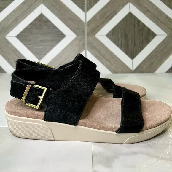 Kenneth Cole calf hair lake platform sandals size 7.5 black
