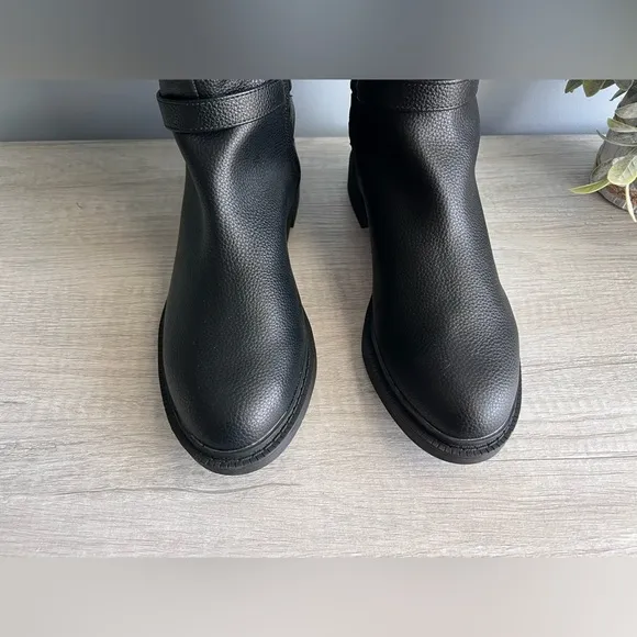KENNETH COLE REACTION Women's Winona Riding Boots