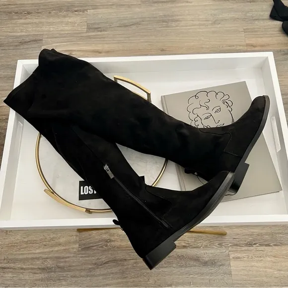Kennoth Cole Black suede boots