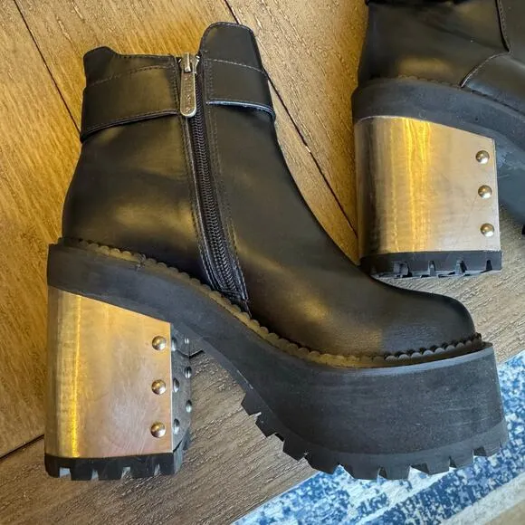 Killstar Women's Size 5 Gothic Platform Boots Metal Stud Punk Combat Military