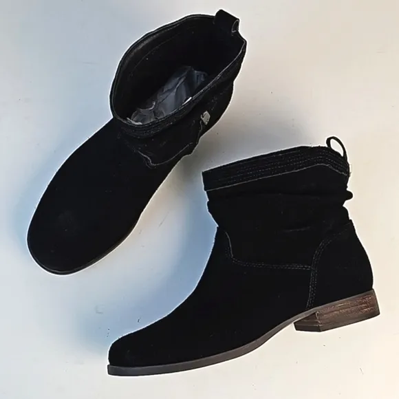 Koolaburra by UGG Lorelei Black Suede Leather Side Zip Slouchy Ankle Boots