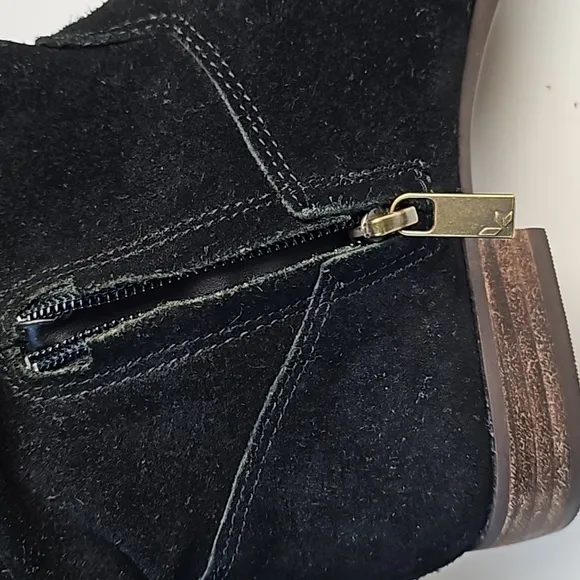 Koolaburra by UGG Lorelei Black Suede Leather Side Zip Slouchy Ankle Boots
