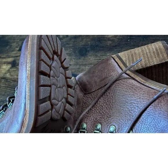 KORK-EASE Disna Boots Size 9.5 / Like New