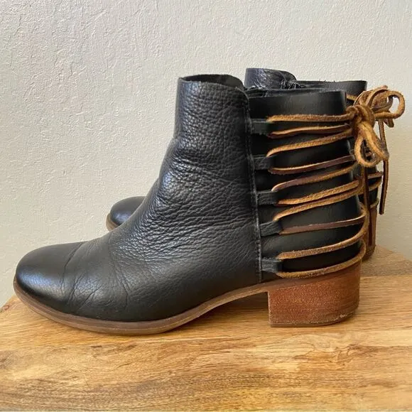 Korks Belaya Black Leather Lace Tie Up Ankle Boots
