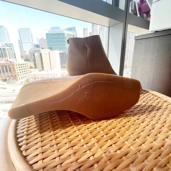 Korks Oliana Square Toe Wedge Heel Dark Tan Leather Ankle Boots Size 11