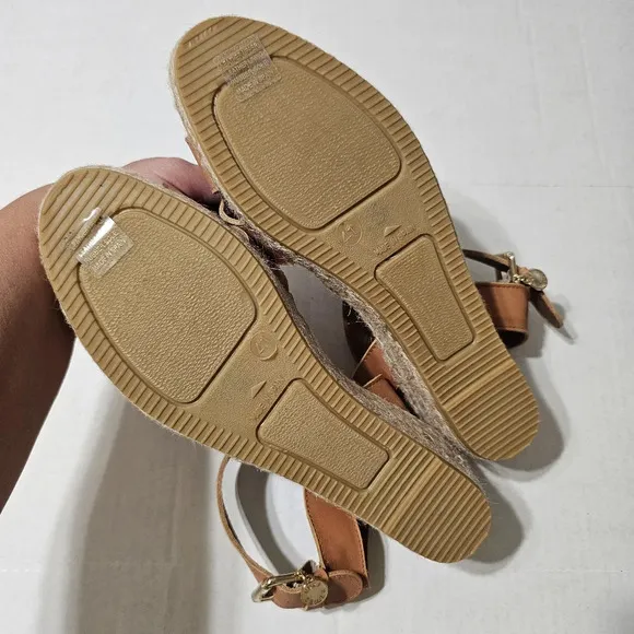 KURT GEIGER LONDON Libby Wedge in Tan Size EU 41