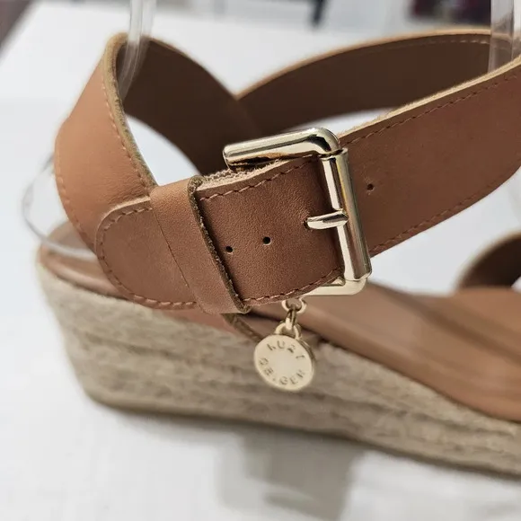 KURT GEIGER LONDON Libby Wedge in Tan Size EU 41