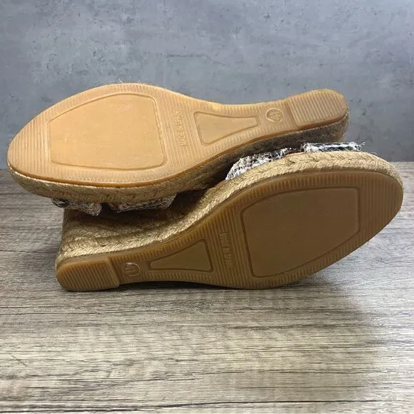 Kurt Geiger~”Leona”~Wedge Espadrille Sandals Grey Light Snake Print~Size 10/41