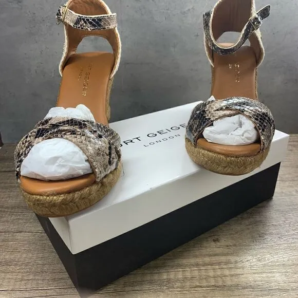 Kurt Geiger~”Leona”~Wedge Espadrille Sandals Grey Light Snake Print~Size 10/41