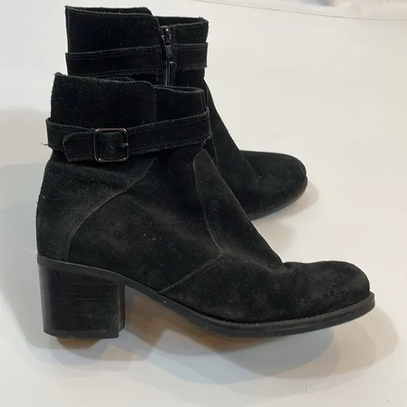La Canadienne Boots Size 8.5 Black Suede Leather Ankle Booties Liw Heel
