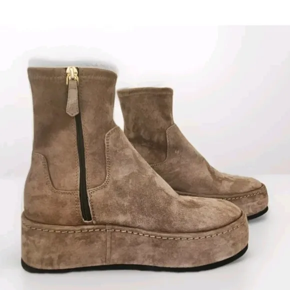 La Canadienne Suede Pull Platform Boots - Sz Eu 35