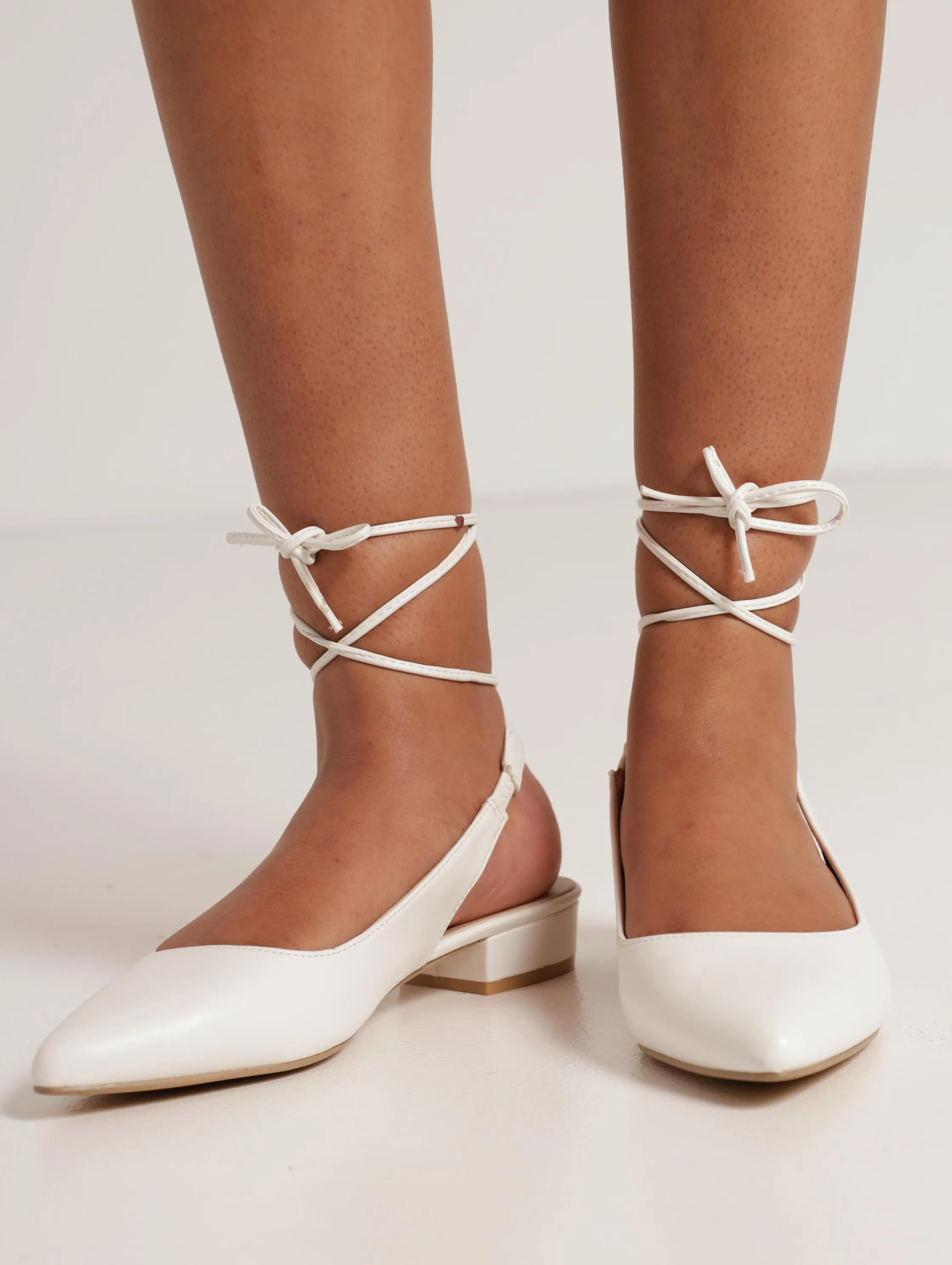 Ladies Pointed Slingback Lace-Up Block Heel - Off White