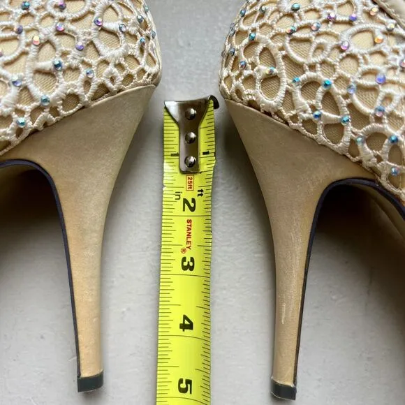 Lady Couture Ivy Peep Toe Gold Lace Mesh Stiletto Heels NIB Women’s EU 39 US 8