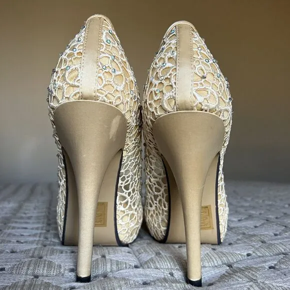 Lady Couture Ivy Peep Toe Gold Lace Mesh Stiletto Heels NIB Women’s EU 40 US 9