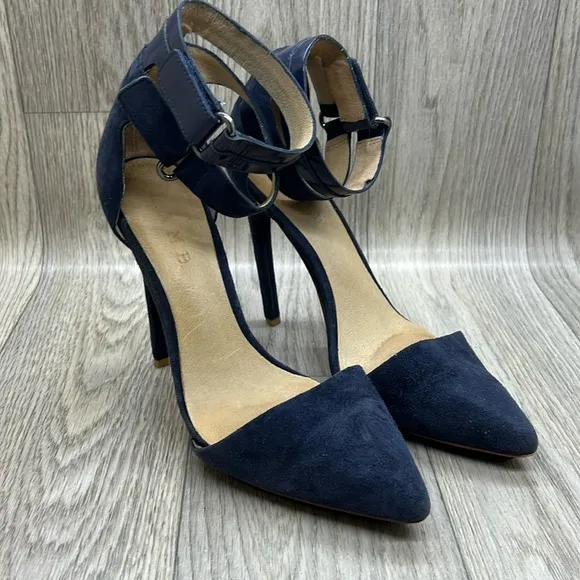 L.A.M.B Gwen Stefani Suede Pointed Toe Stiletto Heels
