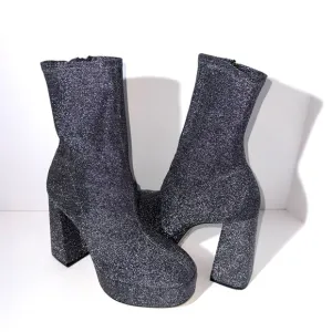 Larroudé Dolly Stretch Platform Boots