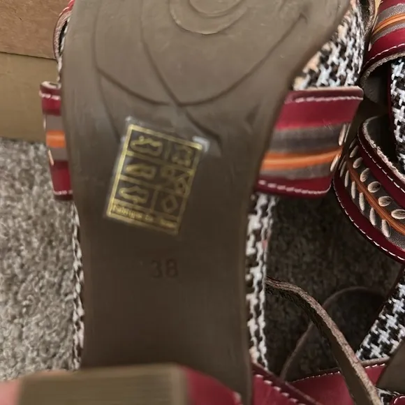 L’ARTISTE ASTARR Sandals