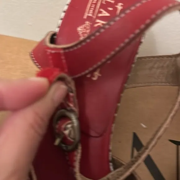 L’ARTISTE ASTARR Sandals