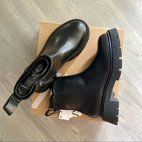 Last pair! 6.5 Zara leather boots black platform
