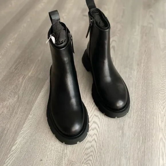 Last pair! 6.5 Zara leather boots black platform