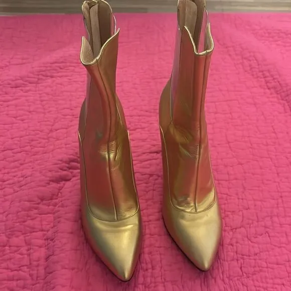 Lavish Alice gold ankle boots with clear inserts, US8