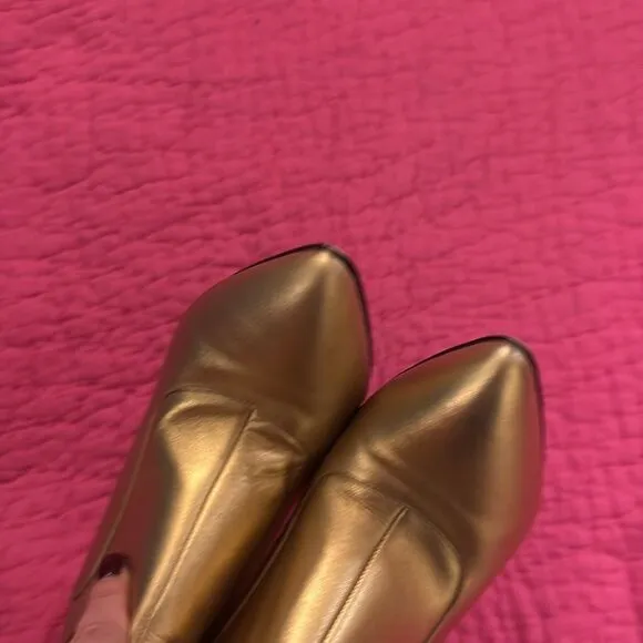 Lavish Alice gold ankle boots with clear inserts, US8
