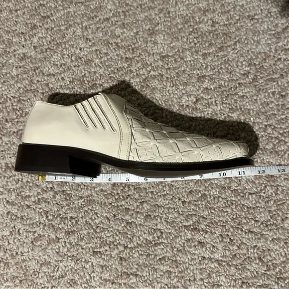Leather Dress Shoes Made in Italy Off White Men’s size 9.5