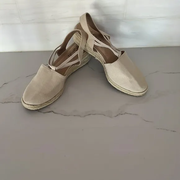 LifeStride Katrina Canvas Espadrille Wedge Sandals