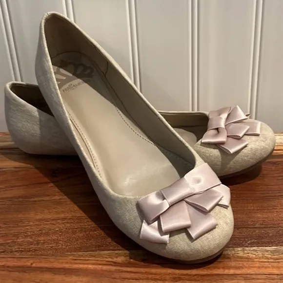 Like New Fergalicious Ballet Flats