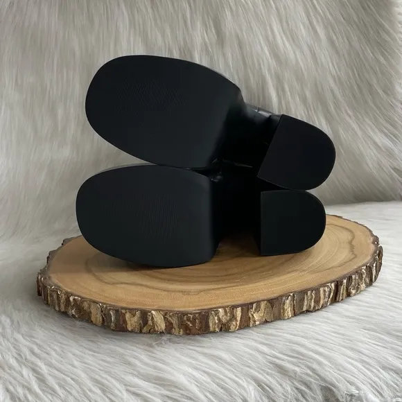LIKE NEW Steve Madden platform black leathwr boots