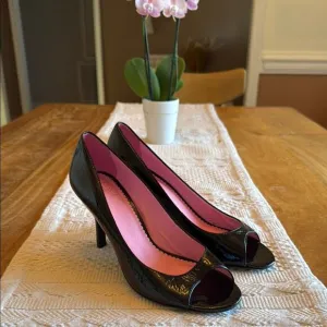Lilly Pulitzer patent leather Black Peep-Toe 3” Heels size 8.5