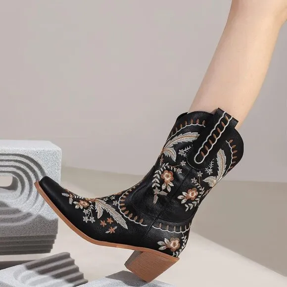 LIPUIXI Western Boots Women's Black Synthetic Pull On Floral Low Chunky Heel