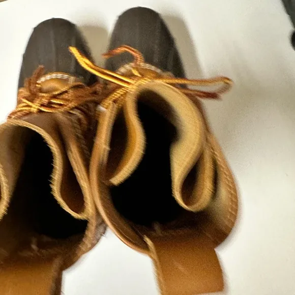 LL beans womens duck boots size 8m