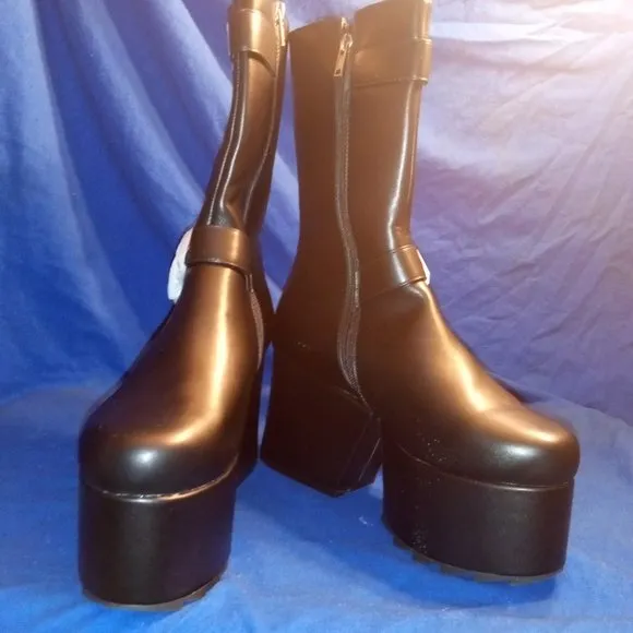 LOCKHEART ESSENCE Size: 10 Platform Boots (Fast ship) (Brand New)