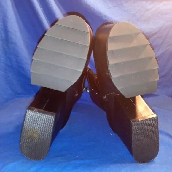 LOCKHEART ESSENCE Size: 10 Platform Boots (Fast ship) (Brand New)