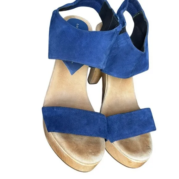 loeffler randall wooden heels sandals in blue suede, size 9