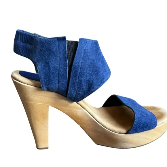 loeffler randall wooden heels sandals in blue suede, size 9