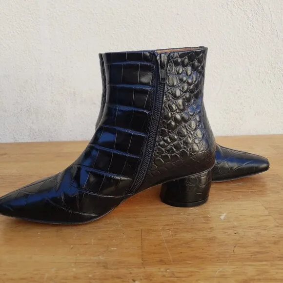 LoQ Matea Croc Boots