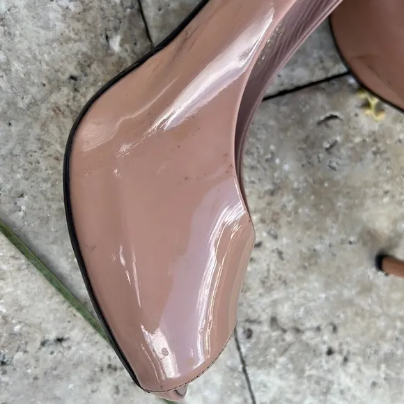 Louis Vuitton leather stilettos Heals. Oh really Gold Lock Peep Toe Size 38 1/2