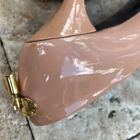 Louis Vuitton leather stilettos Heals. Oh really Gold Lock Peep Toe Size 38 1/2