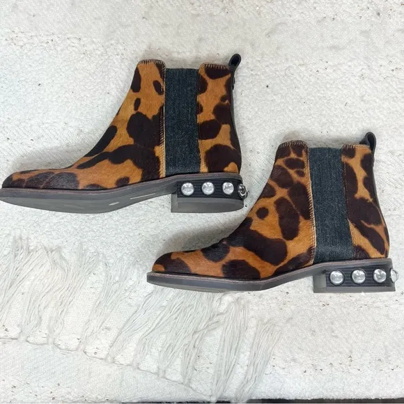 Louise et Cie VENDA Boots Brown/Tan Calf Hair Studded Low Heel Ankle Booties 9.5